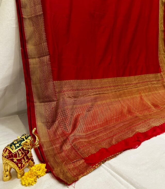 Stylish cotton saree draped elegantly, showcasing its lightweight fabric.